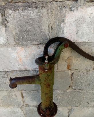 Pompa acqua manuale