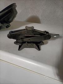 Vari ricambi Citroen Saxo/Peugeot 106