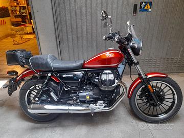 Moto Guzzi V9 Roamer