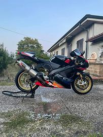 RSV 1000 R