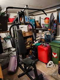 Lat machine - palestra