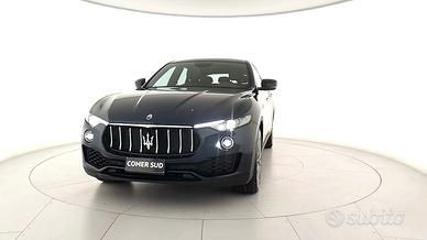 MASERATI Levante - Levante 3.0 V6 250cv aut U23212