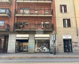 NEGOZIO A TORINO
