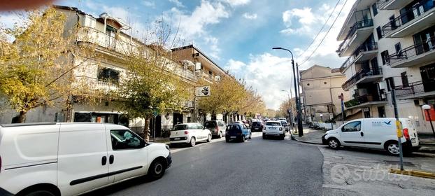 CORSO MAZZINI: 3 vani con terrazzino e cantina