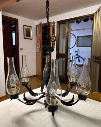 Lampadario vintage in ferro battuto a 6 luci