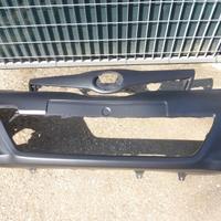 Toyota Yaris Paraurti Anteriore