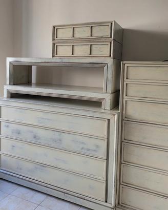 Mobili shabby chic avorio