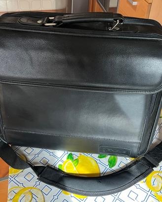 Borsa notebook Targus in Pelle