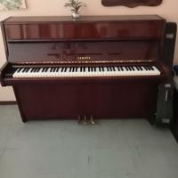 Pianoforte Yamaha verticale