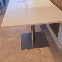 tavolo laminato  con basse in aciaio inox