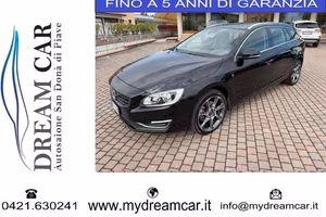 VOLVO V60 D2 120CV Ocean Race