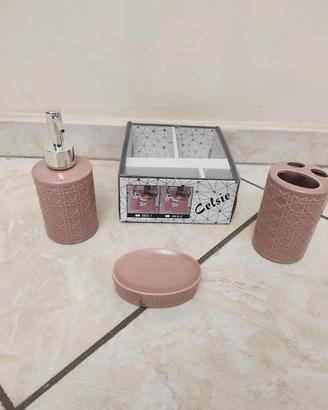 Set bagno in ceramica 3 pezzi  colore rosa