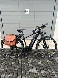 EBIKE GIANT EXPLORE