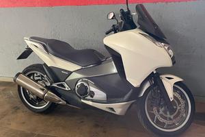 Honda integra 700