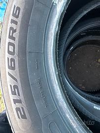 Gomme 215/60 r 16
