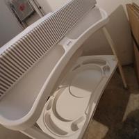 Fasciatoio con vaschetta per bagnetto 