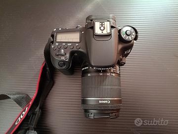 CANON EOS 70D solo 2418 scatti+18-55mm+accessori