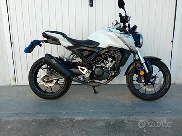 Honda CB 125 R