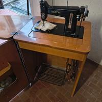 Macchina per cucire Necchi