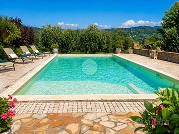 VILLA SINGOLA A TERNI