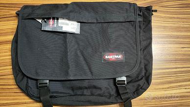 Borsa Tracolla Eastpak Delegate EK076 Nera Nuova