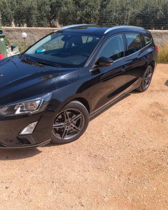 FORD FOCUS STATION WAGON GANCIO TRAINO