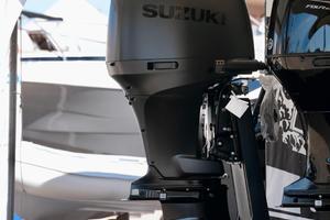 Suzuki DF300APX EVO Stealth Line