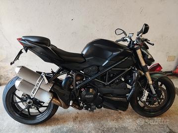 Ducati 848 streetfighter 