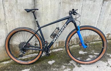 Specialized Epic HT 29 carbonio con upgrade