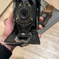 Macchina fotografica antica