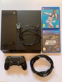 PlayStation 4 con Controller e Giochi