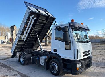 Iveco Eurocargo 120e25 ribaltabile trilaterale