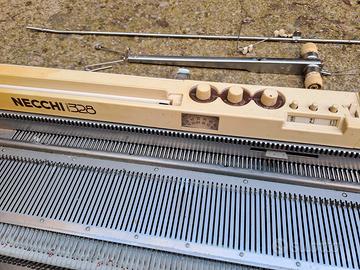 Necchi modello 328  per maglieria