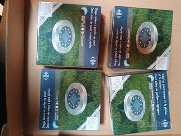 luce led solare 4 faretti  da giardino 