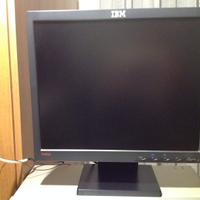 Monitor Ibm 17"