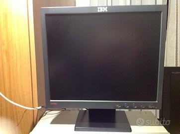 Monitor Ibm 17"