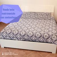 Letto matrimoniale con contenitore