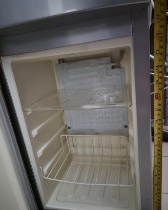 Frigorifero nuovo compatto