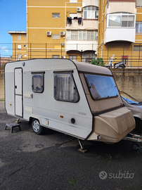 Roulotte Adria 400 t 1