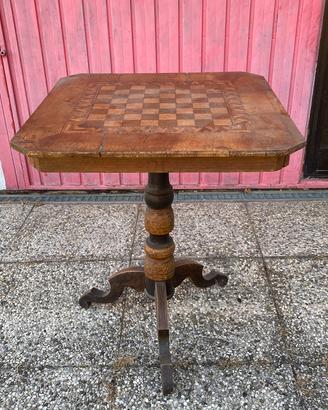 Tavolino intarsiato antico