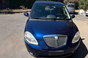 Lancia Ypsilon 1.2 Oro Bianco
