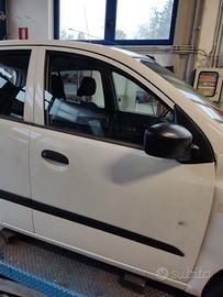 Porta anteriore dx nuda HYUNDAI I10 del 2009