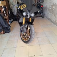 Yamaha yzf R1 serie big bang