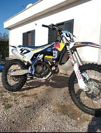 Cross Husqvarna FC 350