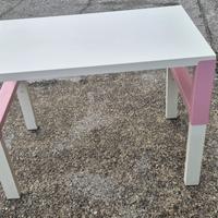 Scrivania regolabile bambini Ikea