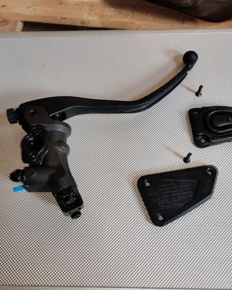 Pompa freno anteriore Duke 790 / 890