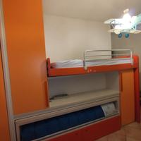 Cameretta due letti senza materassi