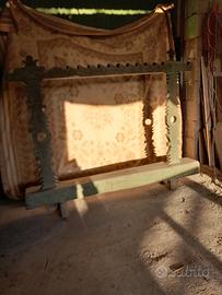 telaio per tappeto antico