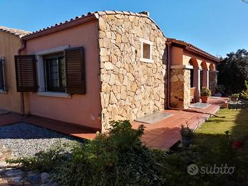 Cala Sinzias - Caratteristica villa unifamiliare