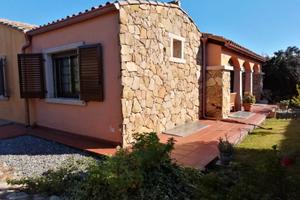 Cala Sinzias - Caratteristica villa unifamiliare